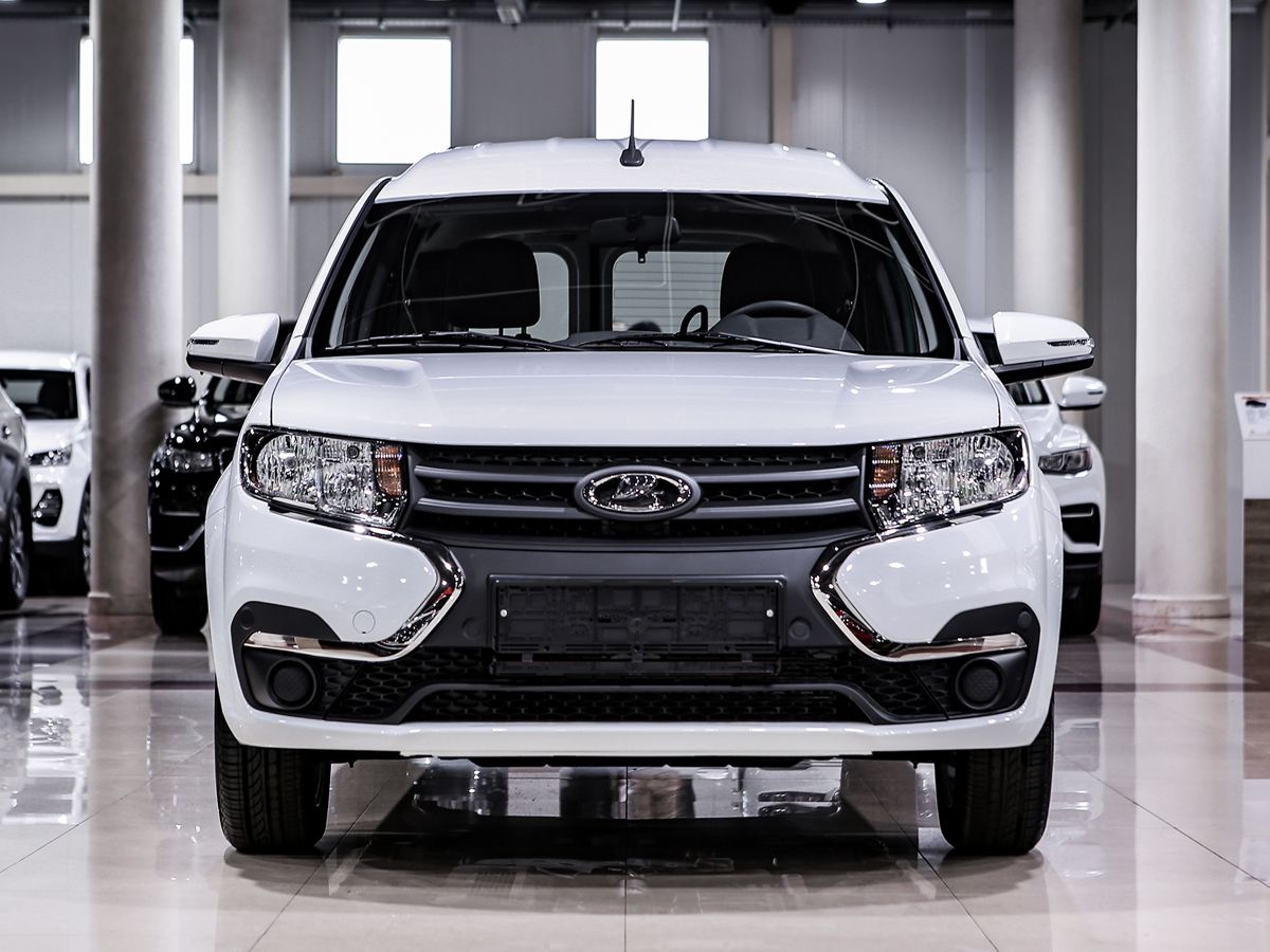 Купить Largus с пробегом